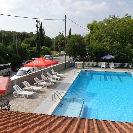 Camping Mitikas And Bungalows Plaka Litochorou Buitenkant foto