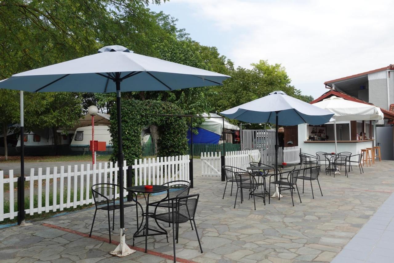 Camping Mitikas And Bungalows Plaka Litochorou Buitenkant foto