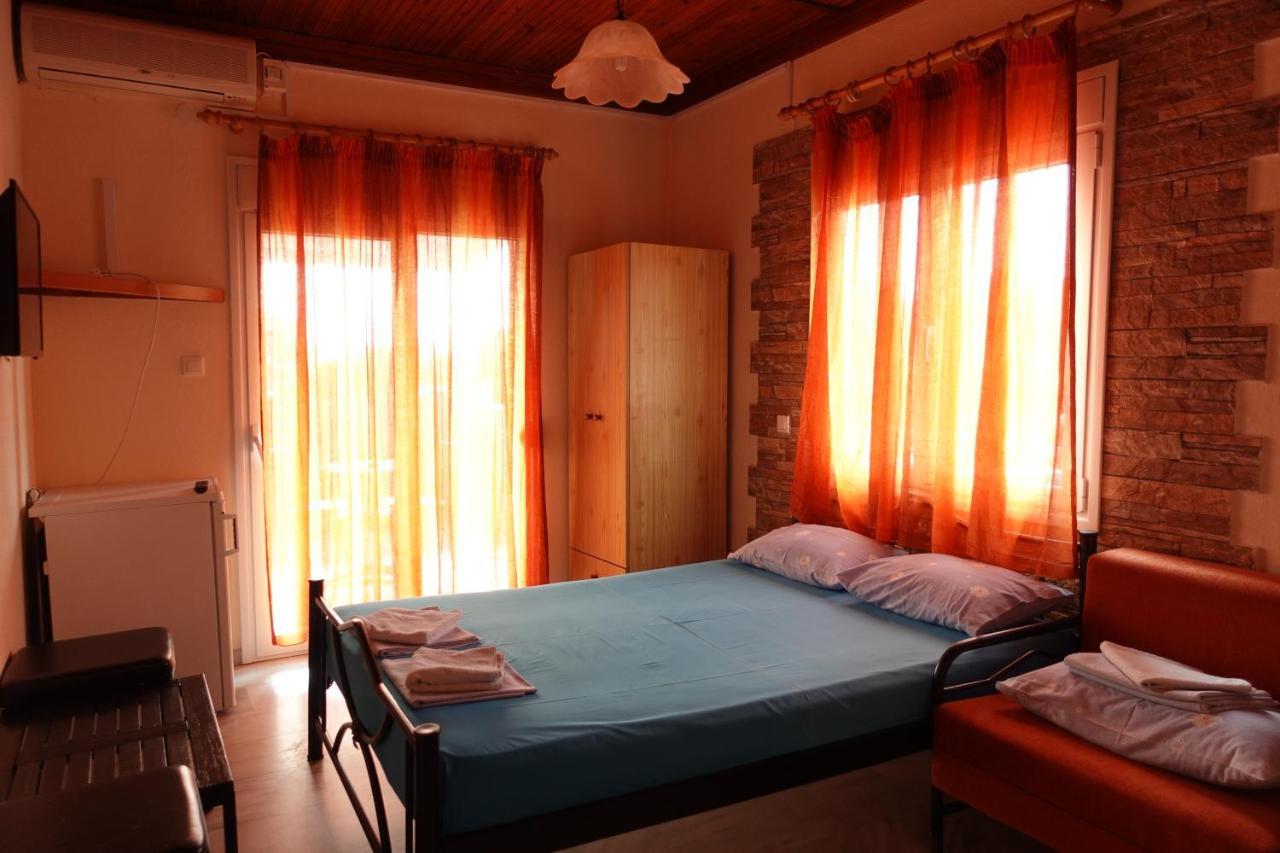 Camping Mitikas And Bungalows Plaka Litochorou Buitenkant foto