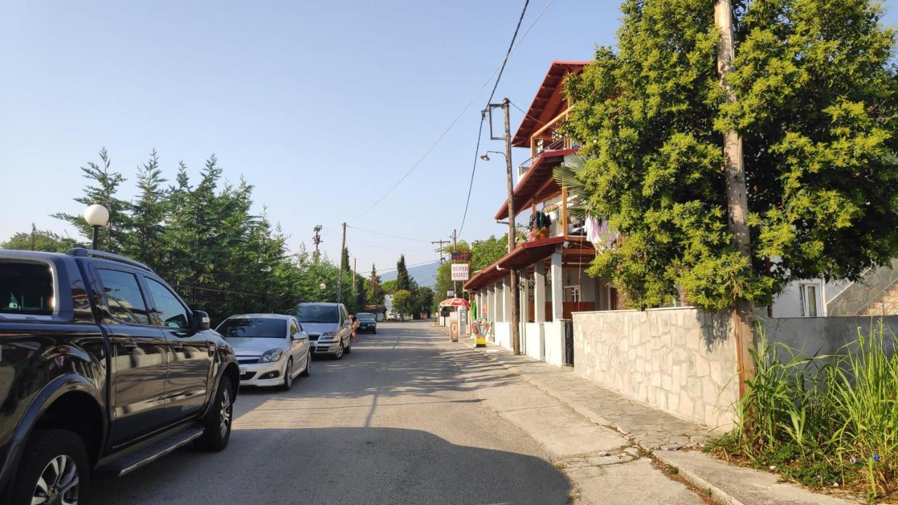 Camping Mitikas And Bungalows Plaka Litochorou Buitenkant foto