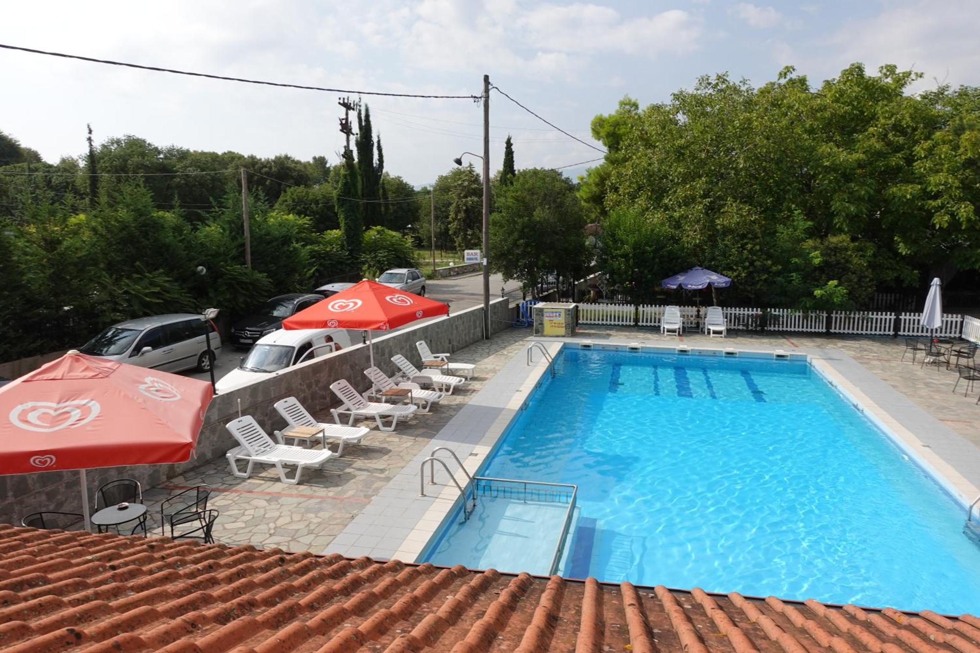 Camping Mitikas And Bungalows Plaka Litochorou Buitenkant foto
